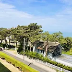 Aux Flots Bleus Avec Balcon Et Vue Sur Mer