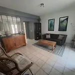 Sete Centre-Ville - Jolie Maison 4 Personnes - 60 M2 Avec Parking Gratuit Prive, Wifi Et Clim