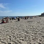 Maison Spacieuse Proche De La Mer Avec Piscine