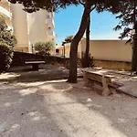 Sete T2 Avec Piscine, Parking, Proche Des Plages