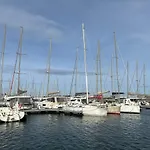 Le Candie T3 Bord De Mer Piscine Et Parking