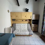 Studio Mezzanine A La Pinede Pour 4 Pers, Parking Prive - Fr-1-749-94