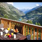 Charming Apartment With Pool In Tignes