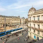 Le Nid D'Aigle De La Comedie
