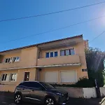 Apartment With Balcony Near The Sea