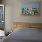 Gite Chambre Cuisine Parking A St Georges D'Oleron