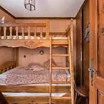 Charmant T3 Renove Avec Terrasse A 800M Du Centre De Megeve, Parking Et Wifi Inclus - Fr-1-453-166