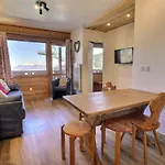 Appart 2* A Meribel, 4 Pers., Balcon, Tv, Ascenseur, Quartier Calme! - Fr-1-182-60