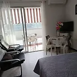Studio Renove Avec Television, Lave-Linge, Animaux Admis - Fr-1-680-23