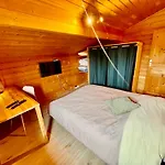 Maison En Bois En 2Eme Ligne