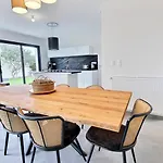 La Maison De Kervozes
