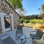 Tata Jacqueline, Grand Gite Proche Mer, Bretagne