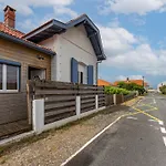 Maison Avec Jardin Clos, Proche Ocean Et Centre, Wifi, 7 Pers, Clim, Plancha, Non-Fumeur - Fr-1-521-101