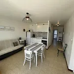 Appartement T3 Spacieux, 6 Couchages A Saint-Cyprien Plage, Proche Port Et Commerces, Parking Securise - Fr-1-106-38