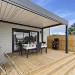 Residence Avec Piscine, Chalet Pour 4
