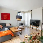 La Desirade, T3, Clim, Terrasse, Pkg, Centre Ville