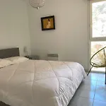 Bel Appartement T2 Avec Terrasse Et Garage A Balaruc-Les-Bains - Fr-1-553-269