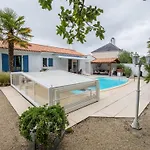 Maison Confortable Avec Piscine Privee A Saint Jean De Monts - Fr-1-323-571