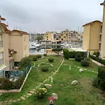 T2 Standing Gruissan