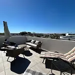 Superbe Appartement T3 Duplex Avec Petite Vue Mer Et Grande Terrasse
