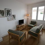 Maison Renovee 200M Du Centre Et 350M Plage - Cour Fermee, 2 Chambres, Tout Equipe - Fr-1-22-322