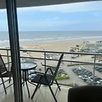 Le 912 Appartement Face Mer Avec Balcon