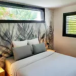 Brand New Surf Lodge At The End Of Golf, Classe 5 Etoiles