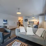 Chamonix : Appartement Moderne 4 Pers, Proche Gare Et Pistes, Avec Wifi Et Parking - Fr-1-343-255