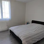 Appartement 3 Chambres Avec Balcon Et Parking