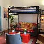Le Petit Mediterraneen