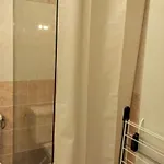 Beau Studio 1Er Etage Avec Balcon Et Ascenseur - Fr-1-331-43