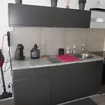 Studio Sur Le Port, Climatisation, Wifi, Piscine, Lave-Linge