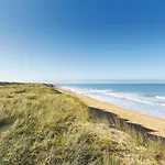 Appartement Moderne Au Centre-Ville, 150M Plage, Wifi, Confort Ideal Pour Familles - Fr-1-92-876