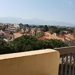Proche Port Et Plage T2 Dans Residence Avec Ascenseur Parking-4Ca403