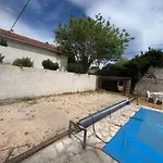 Logement Zen Et Detente Dans Villa Avec Piscine
