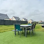 Les Voiles, Maison Bien Equipee 10 P 2 Sdb Spacieuse Lumineuse Avec Jardin Clos, Garage, Terrasse, Parking A 950 M De La Plage D'Asnelles Et Tous Commerces, Pres De Bayeux Et Arromanches