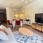 Appartement Lumineux Au Coeur Des Gets Avec Balcon Et Parking - Fr-1-623-222