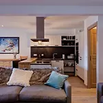 Appartement 12 Pers Avec Wifi Et Parking - La Tania - Fr-1-513-17