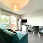 Studio Spacieux Avec Piscine, Parking Et Animaux Admis A 250M De La Plage - Fr-1-338-379
