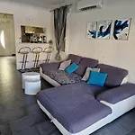 Location Bord De Mer, Villa De Vacances 6-8 Personnes - Jardin