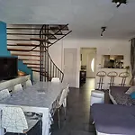 Location Bord De Mer, Villa De Vacances 6-8 Personnes - Jardin