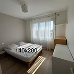 Logement 6 Couchages, 3 Chambres , Jardin , Parking , Fibre Wifi