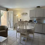 A 200M De La Plage Confortable Pavillon Pour 6 Personnes