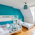 4 Bedroom Stunning Home In Cancale
