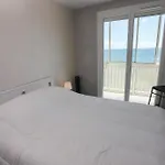 Moderne Et Lumineux Appart Face A La Mer,