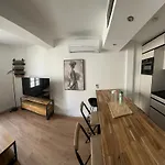 Charming And Very Central 2 Rooms Apartment