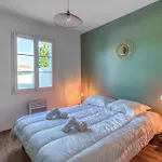 3 Bedroom Beautiful Home In La Bree-Les-Bains