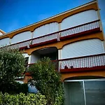 Studio Elegant Et Vue Mer Au Boucanet