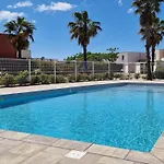 Villa 3 Ch. Avec Jardin, Piscine, Parking Et Plage A 400M - Sete - Fr-1-472-151