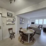Bel Appartement Plein Centre A 200 M De La Plage